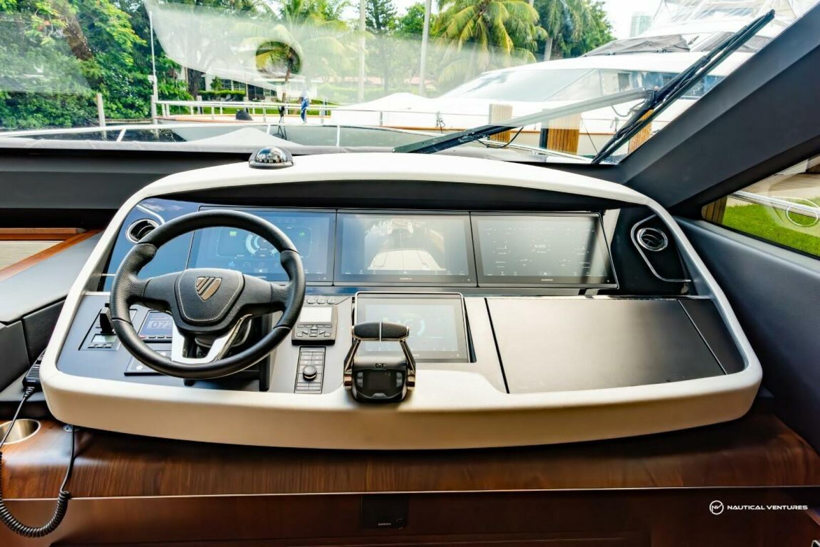 Slide: The Image of Fairline Phantom 65 2023 - 3971796