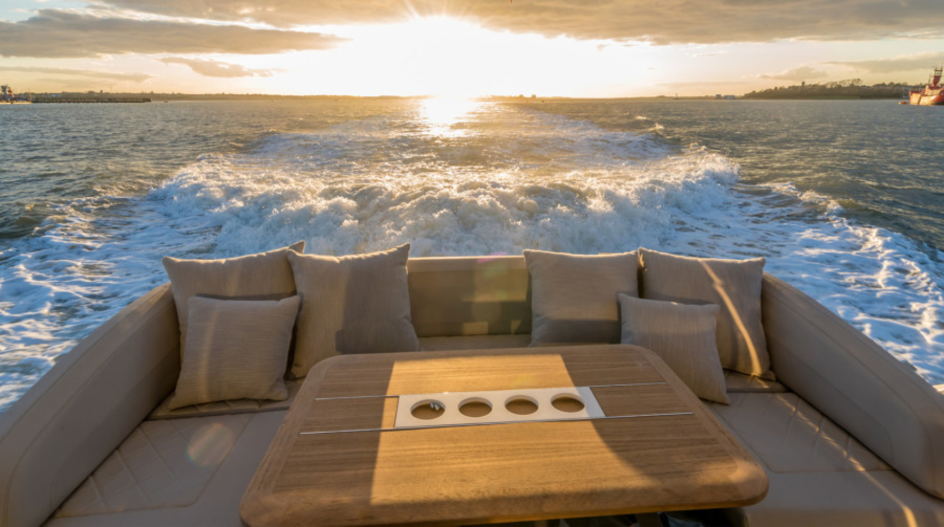 Slide: The Image of Fairline Squadron 68 2022 - 3253050