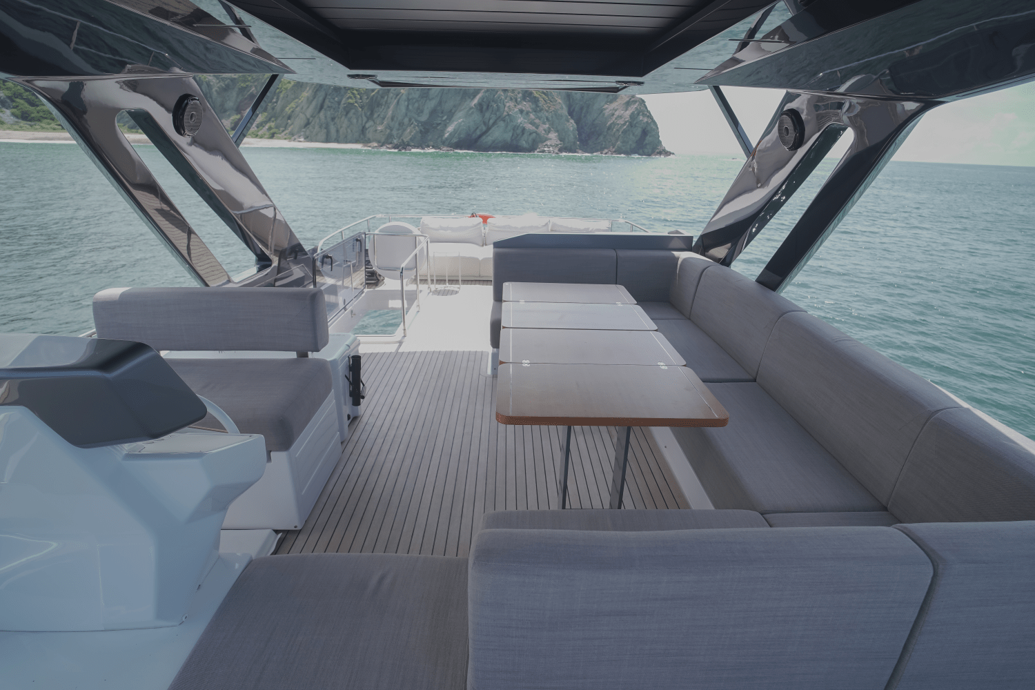 Slide: The Image of Ferretti 720 2023 - 23