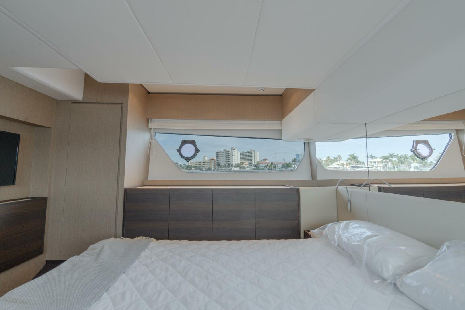 Slide: The Image of Ferretti Yachts 50 FLY 2023 - 4154052