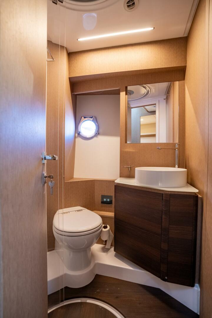 Slide: The Image of Ferretti Yachts 50 FLY 2023 - 4154055