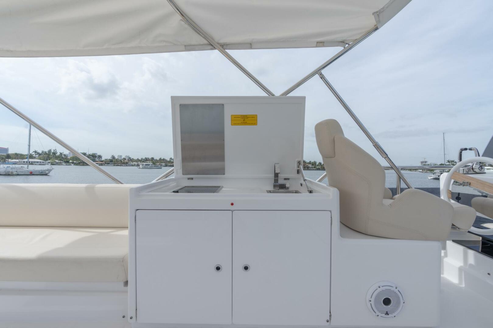 Slide: The Image of Ferretti Yachts 50 FLY 2023 - 4154063