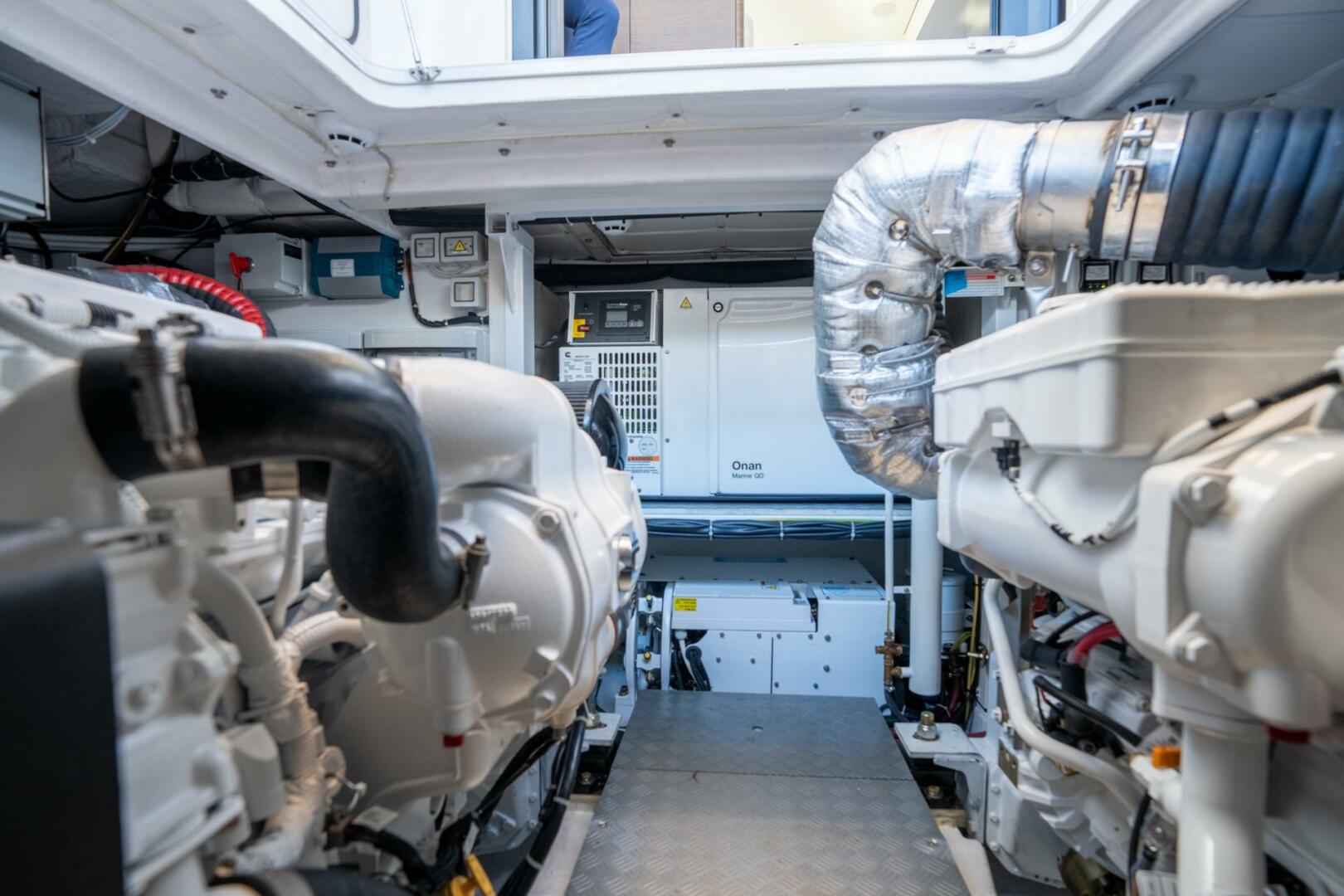 Slide: The Image of Ferretti Yachts 50 FLY 2023 - 4154066