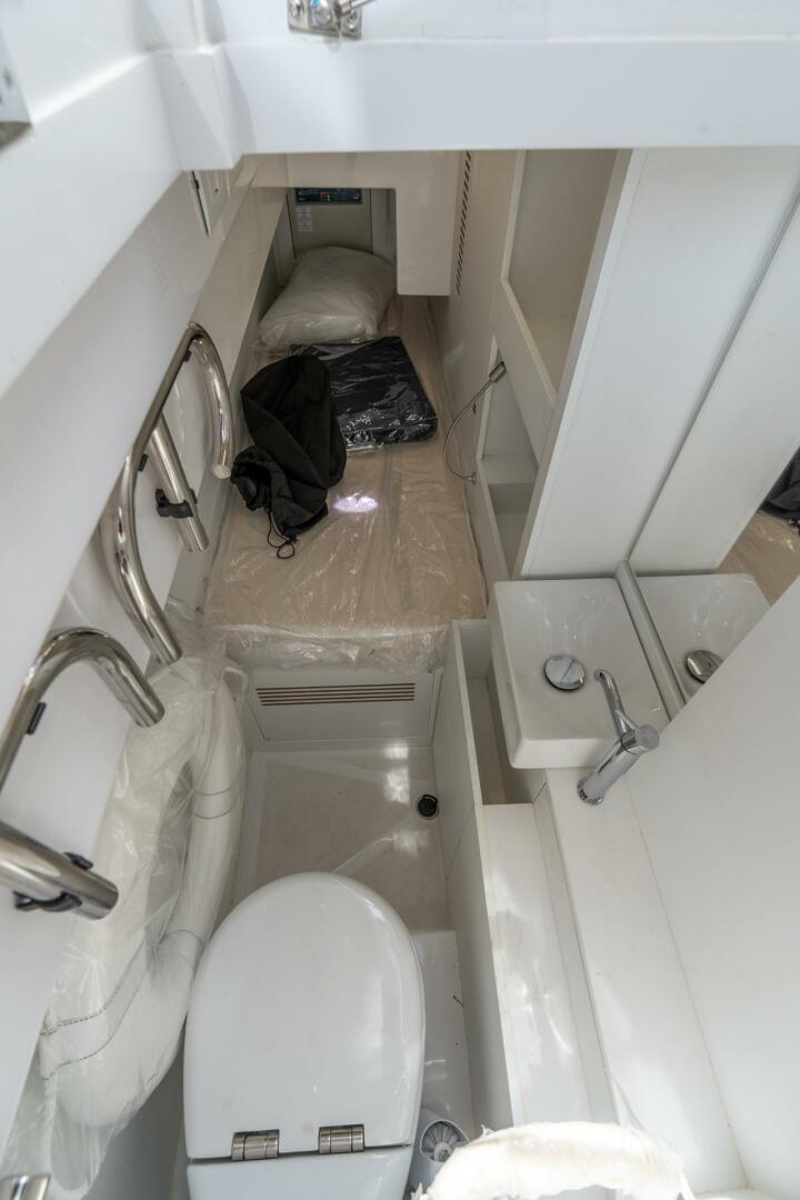 Slide: The Image of Ferretti Yachts 50 FLY 2023 - 4154073