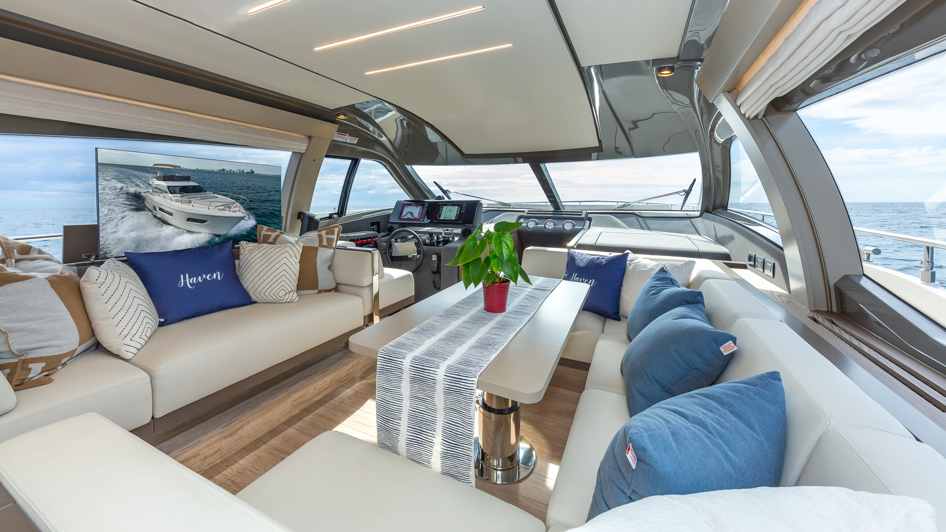 Slide: The Image of Ferretti 55 HAVEN - Salon 2021 Ferretti 55 550 HAVEN - 3217142