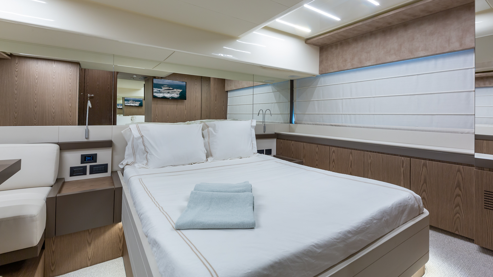 Slide: The Image of Ferretti 55 HAVEN - Master Stateroom 2021 Ferretti 55 550 HAVEN - 3217208