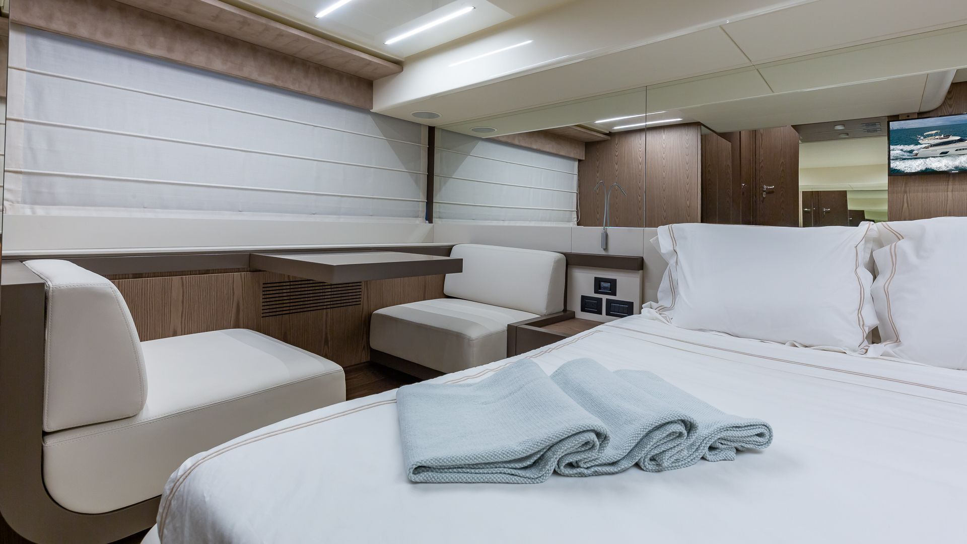 Slide: The Image of Ferretti 55 HAVEN - Master Stateroom 2021 Ferretti 55 550 HAVEN - 3217211