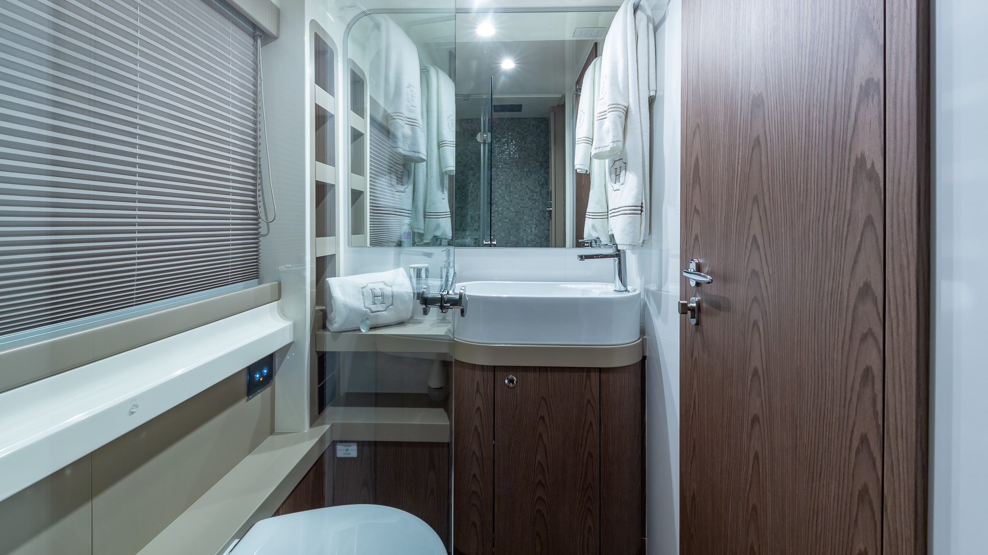 Slide: The Image of Ferretti 55 HAVEN - Master Head 2021 Ferretti 55 550 HAVEN - 3217216