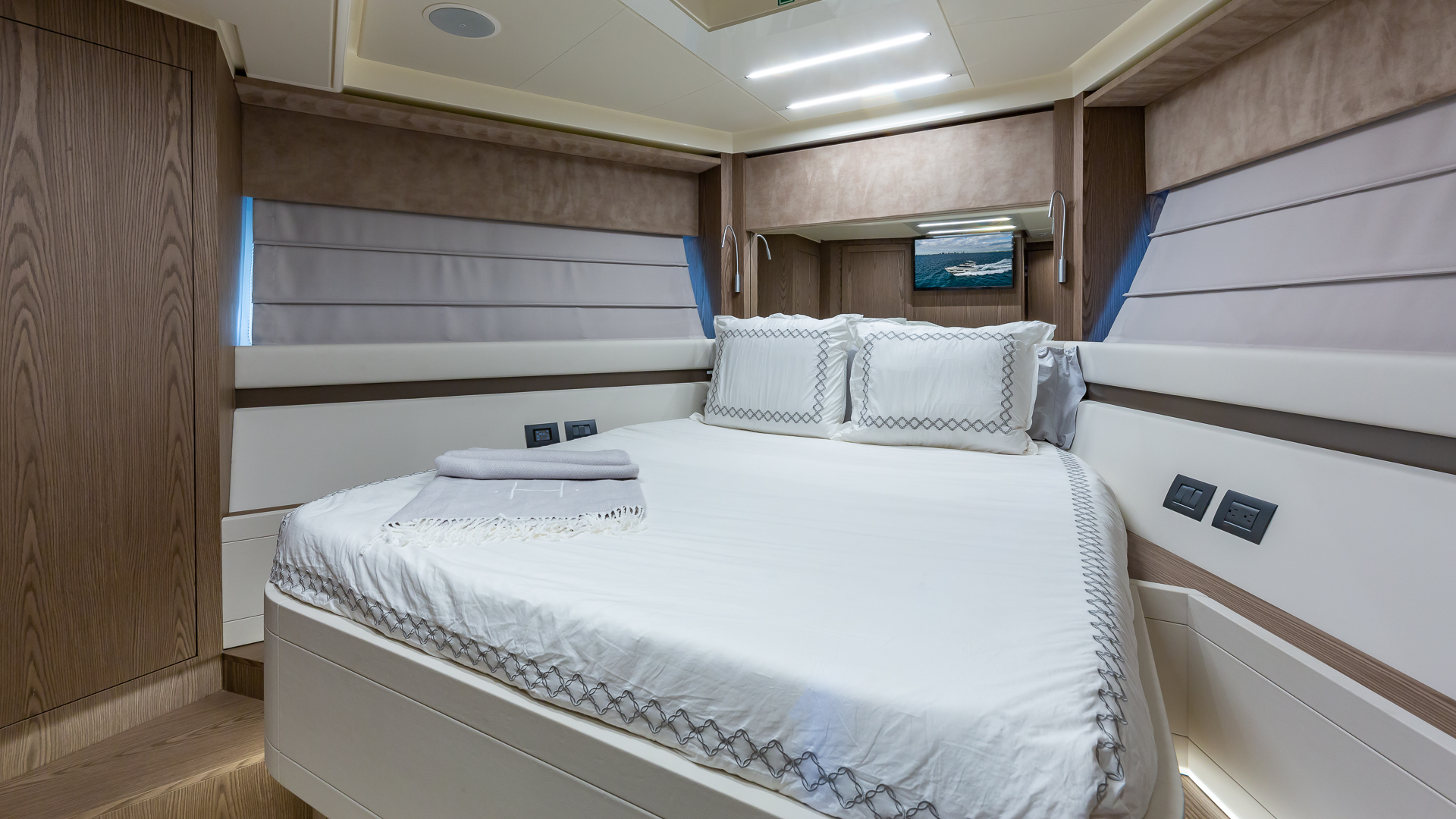Slide: The Image of Ferretti 55 HAVEN - VIP Stateroom 2021 Ferretti 55 550 HAVEN - 3217349