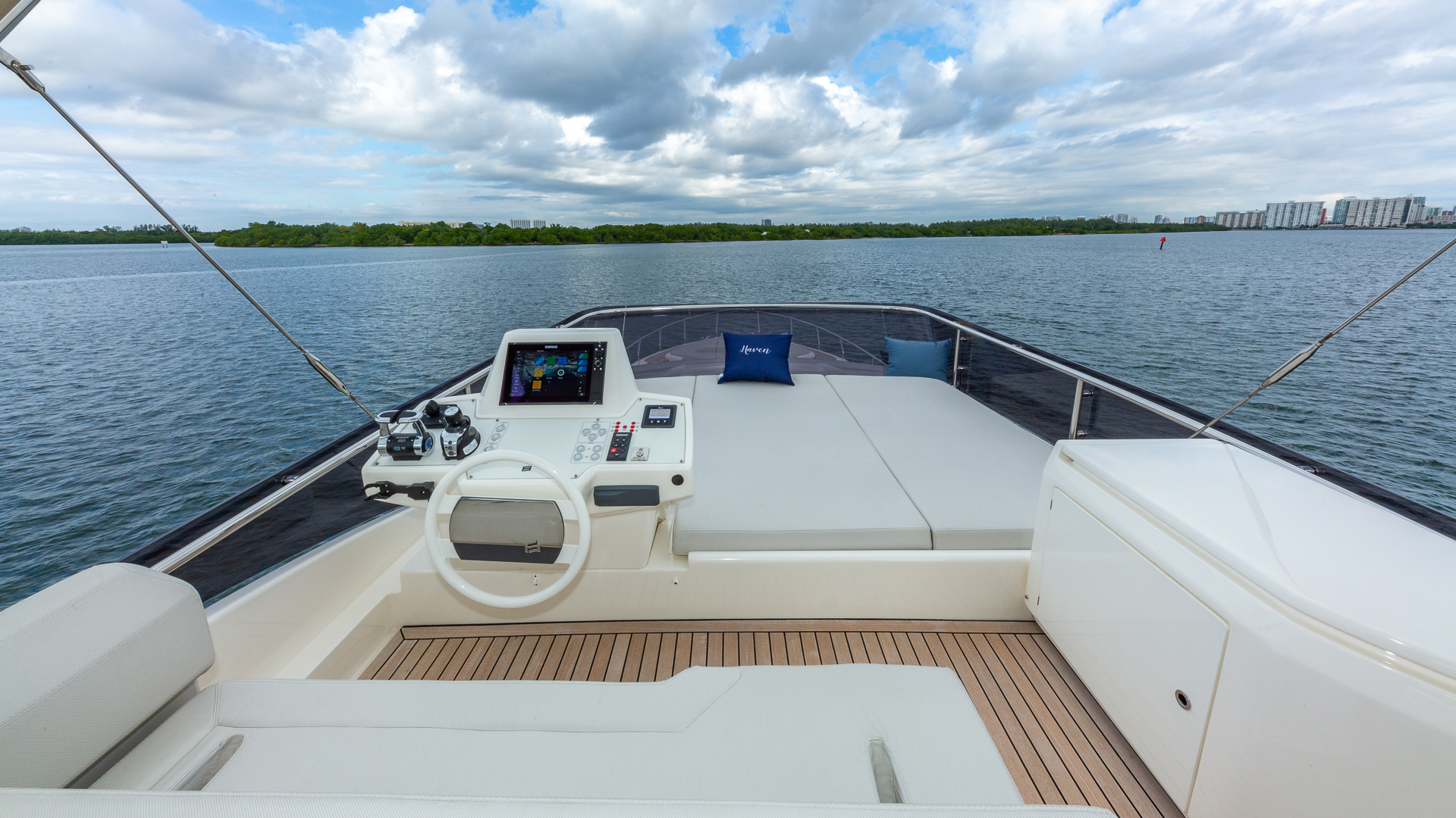 Slide: The Image of Ferretti 55 HAVEN - Flybridge Helm 2021 Ferretti 55 550 HAVEN - 3217397