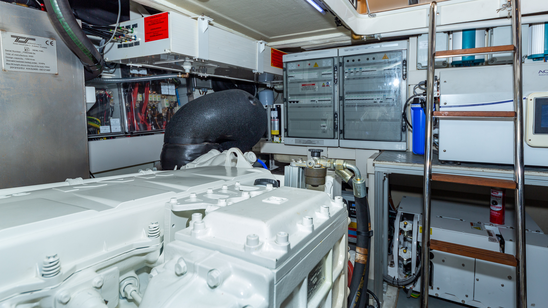 Slide: The Image of Ferretti 55 HAVEN - Engine Room 2021 Ferretti 55 550 HAVEN - 3217424