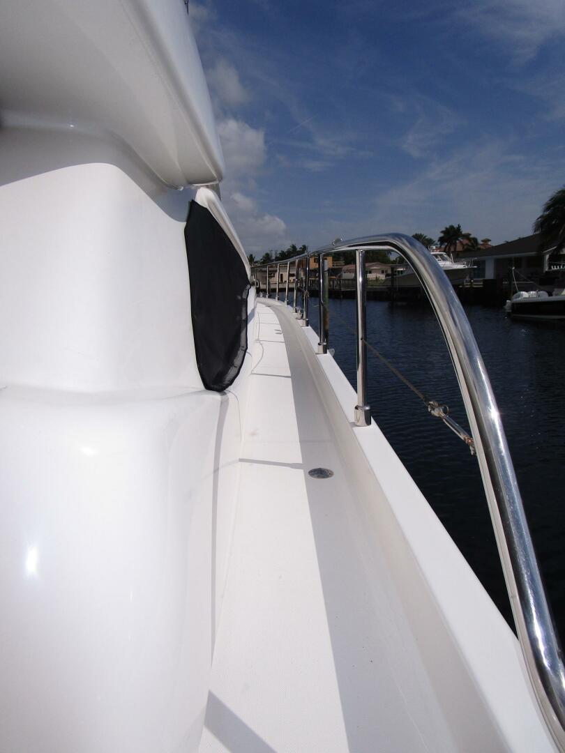 Slide: The Image of Side Decks      - 4241353