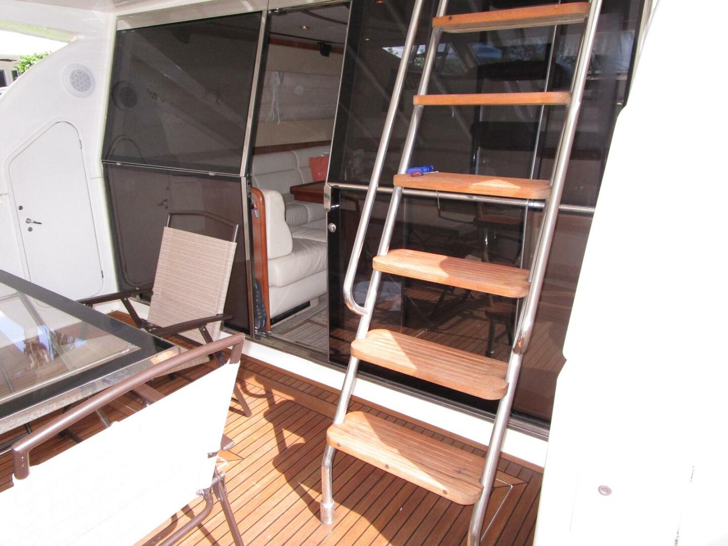 Slide: The Image of Flybridge Access    - 4241360