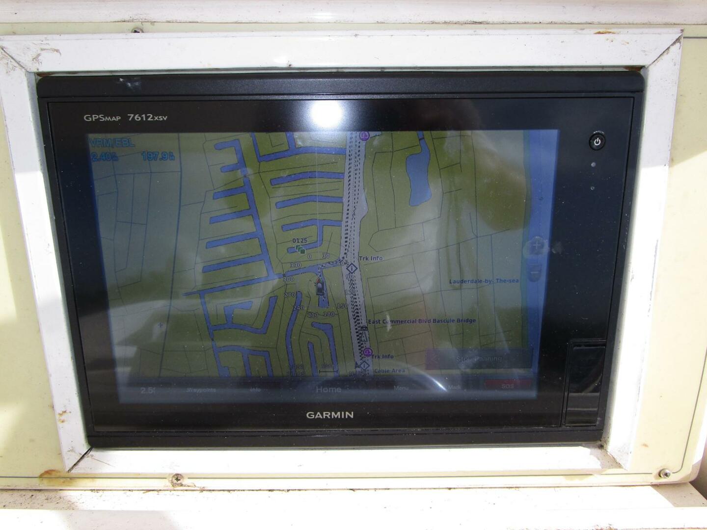 Slide: The Image of Garmin    - 4241368