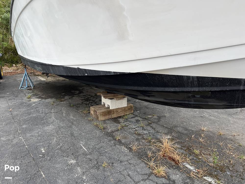 Slide: The Image of Hull Has No Damage Just Needs Cleaning - 15087790