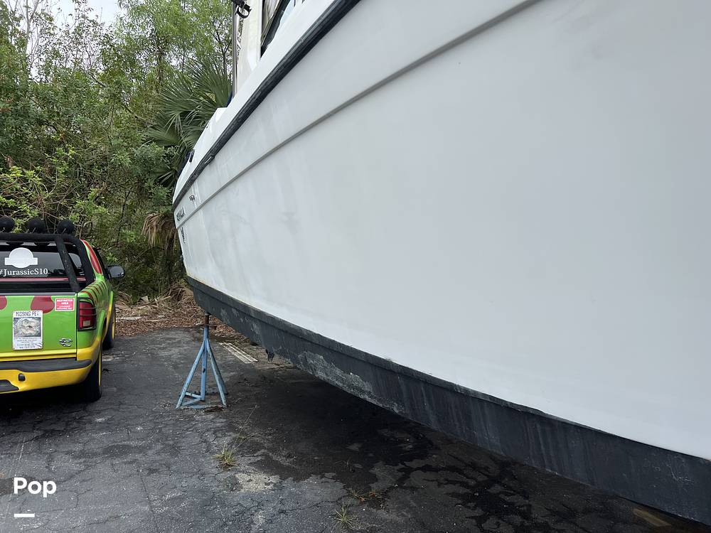 Slide: The Image of Bottom Paint Peeling. - 15087794