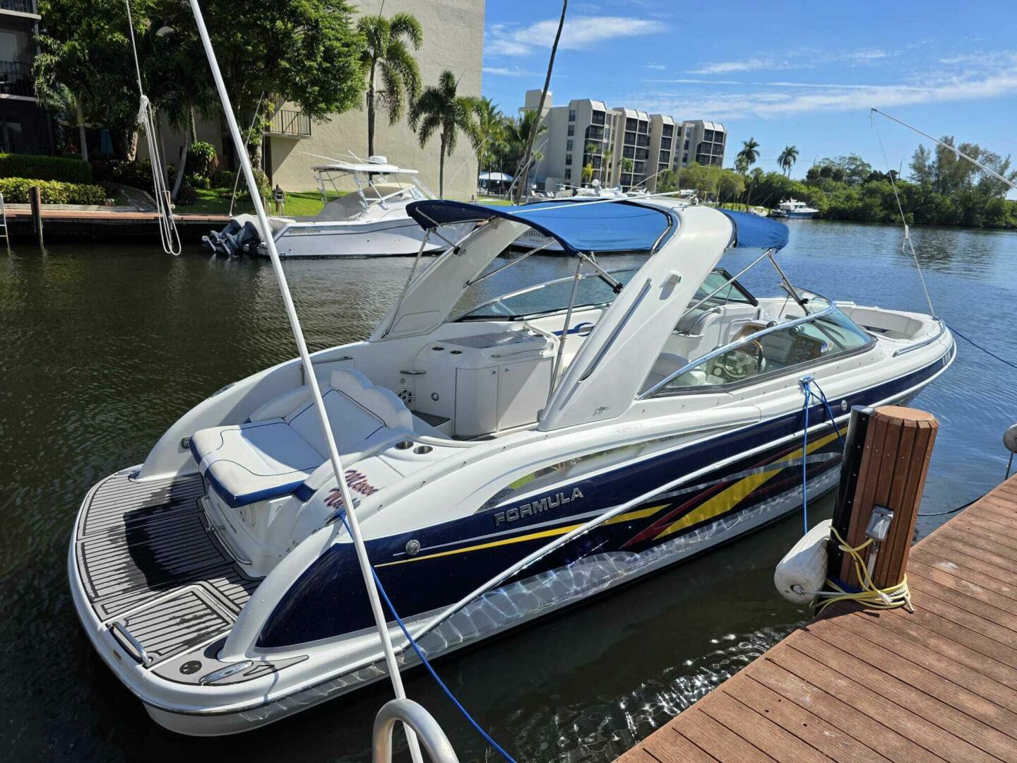 Slide: The Image of Formula 310 Bowrider 2008 - 5104635