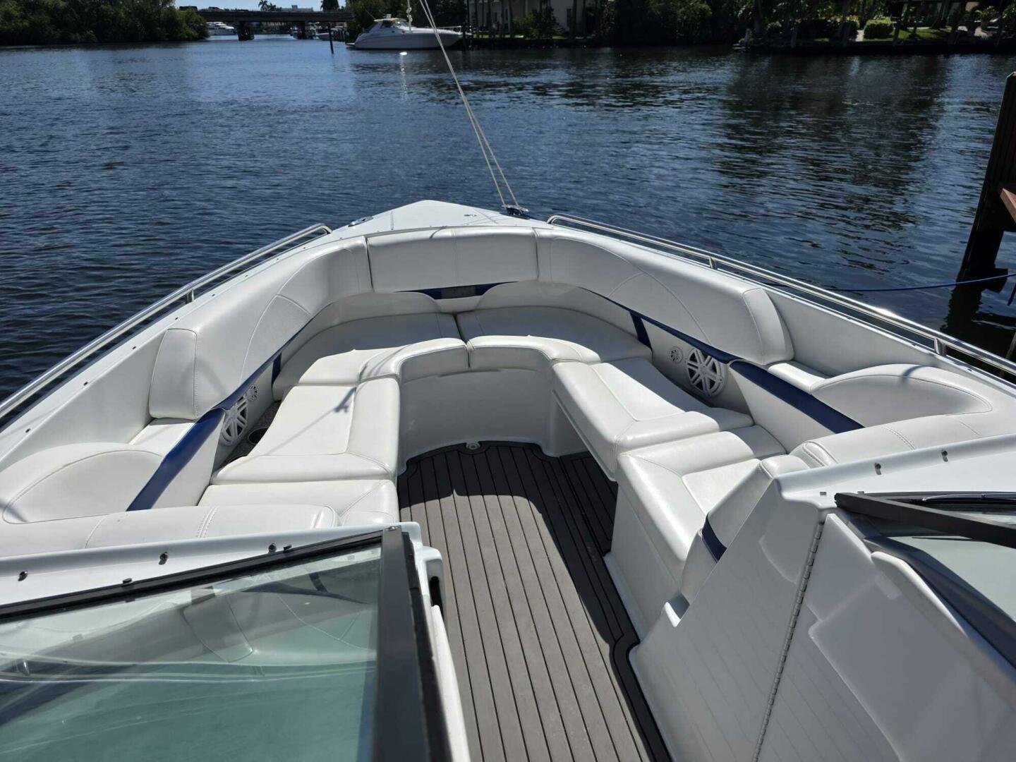 Slide: The Image of Formula 310 Bowrider 2008 - 5104637