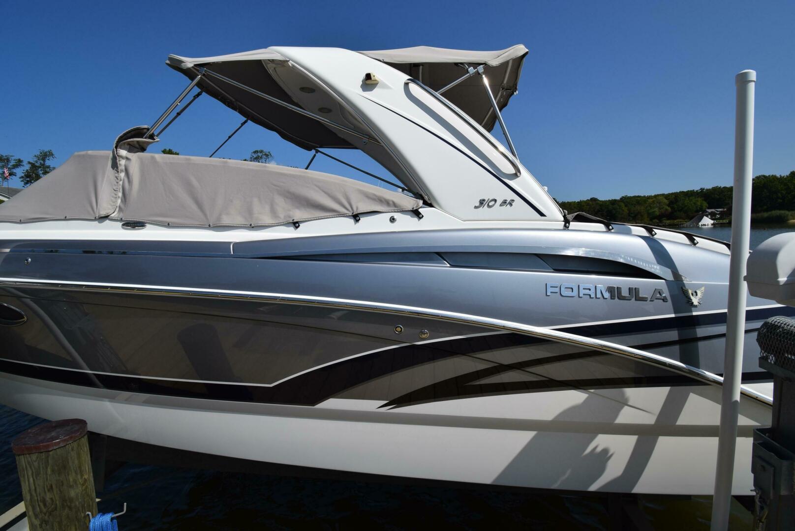 Slide: The Image of Formula 310 Bowrider 2016 - 4615360