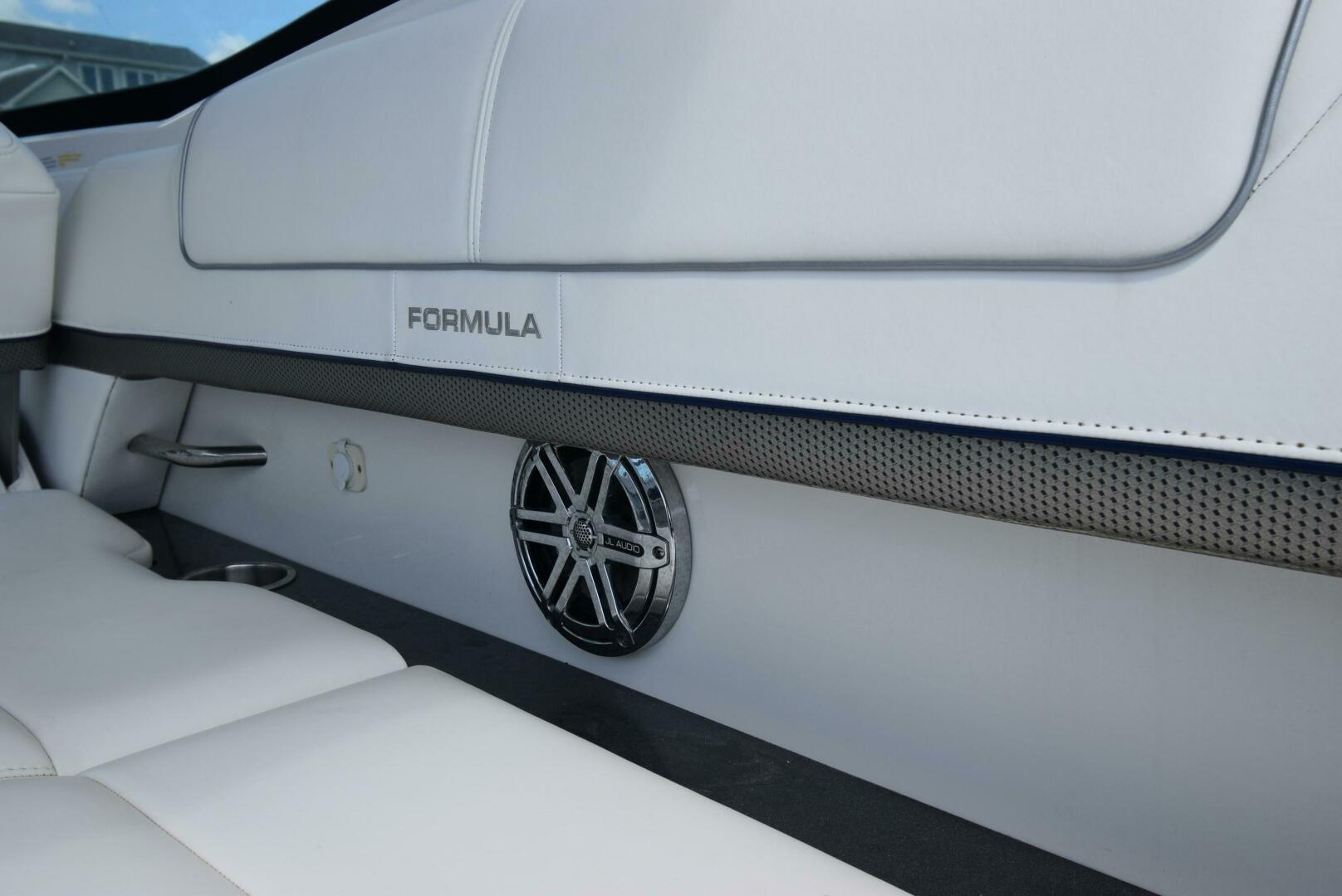 Slide: The Image of Formula 310 Bowrider 2016 - 4615386
