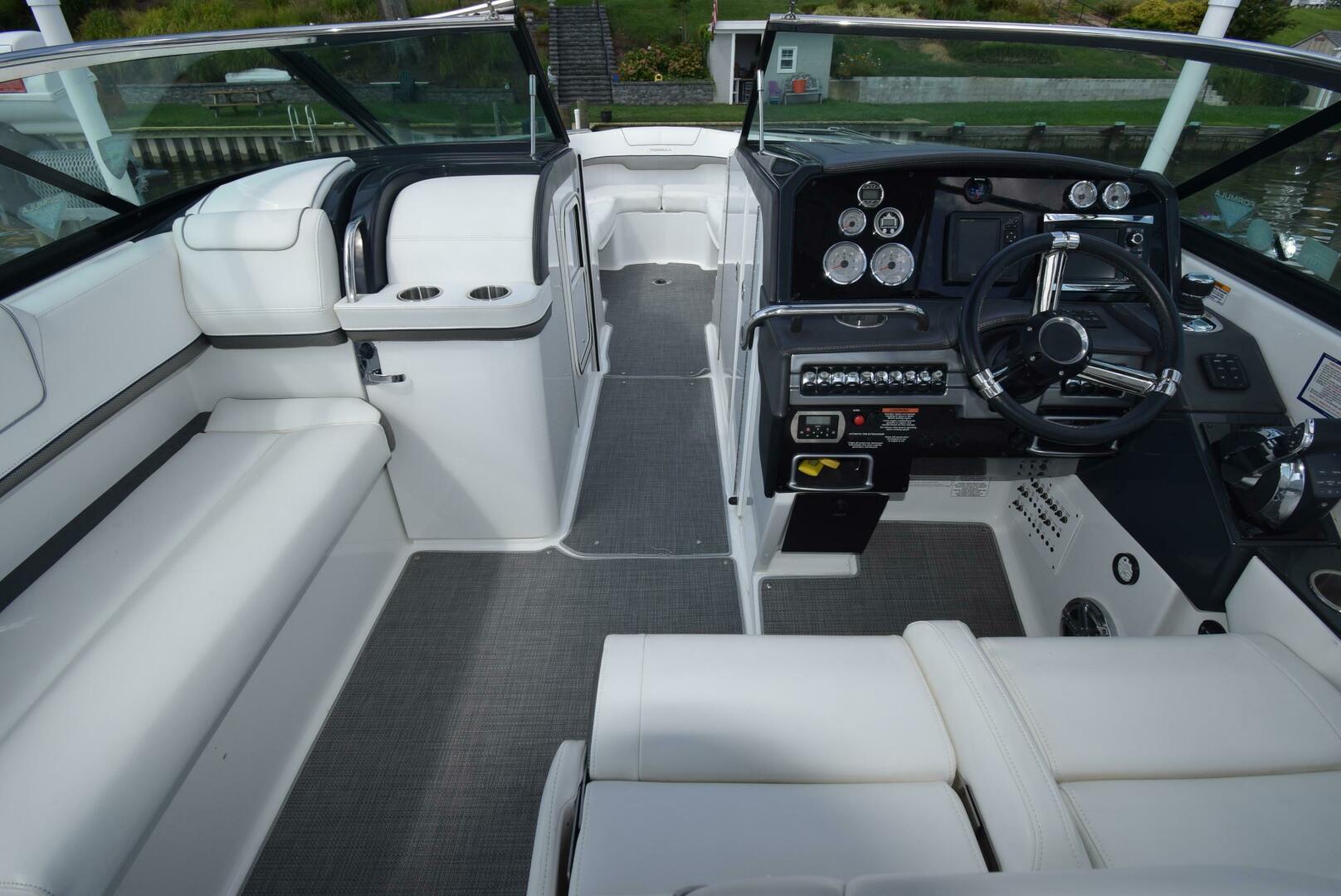 Slide: The Image of Formula 310 Bowrider 2016 - 4615393