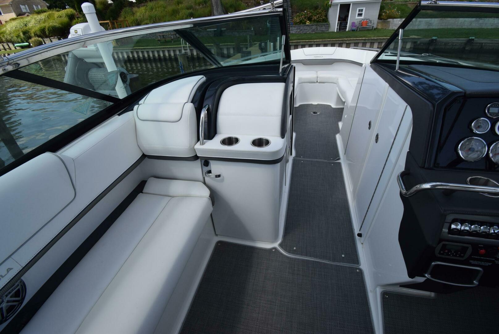 Slide: The Image of Formula 310 Bowrider 2016 - 4615419
