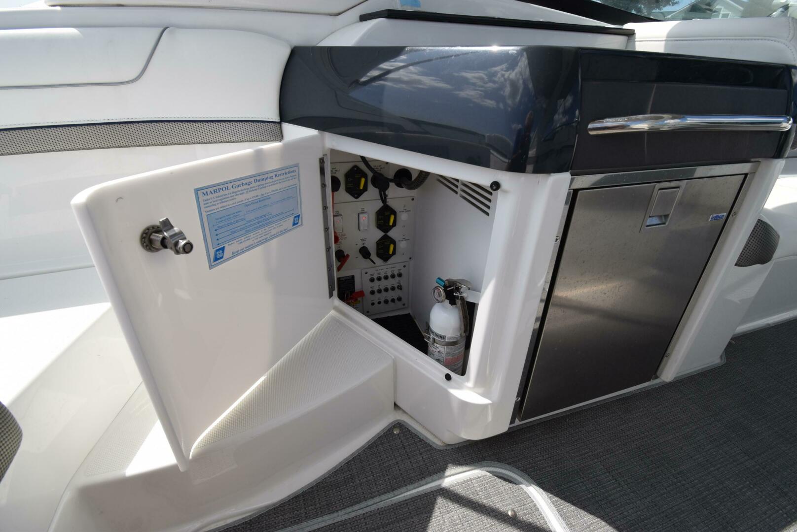 Slide: The Image of Formula 310 Bowrider 2016 - 4615486