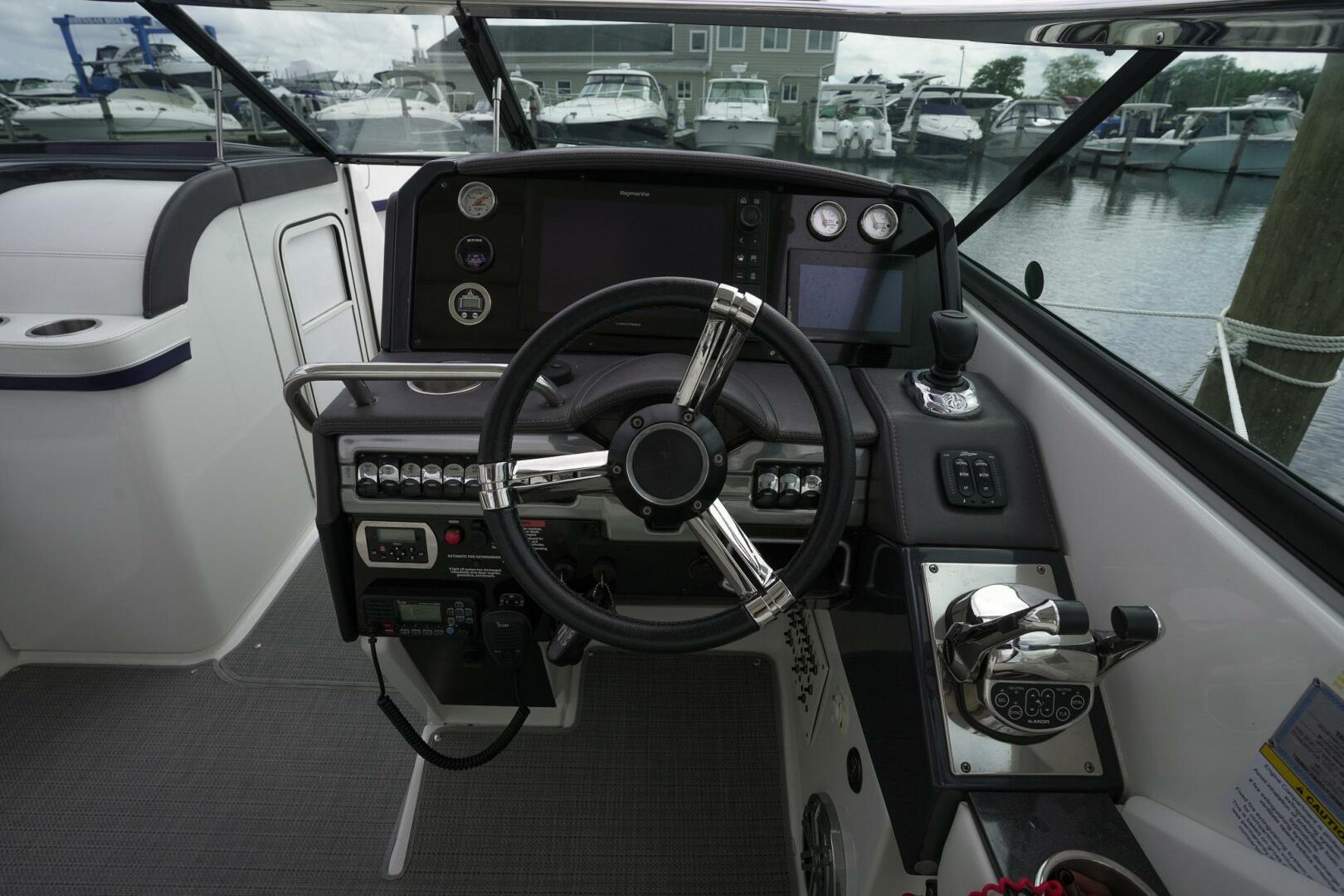 Slide: The Image of Formula 310 Bowrider 2020 - 5388203