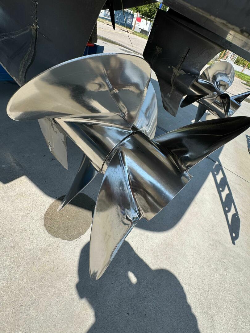 Slide: The Image of Formula 330 SS 1999 - 5583286