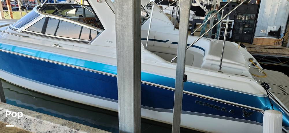 Slide: The Image of Formula 330 SS 2007 - 15372856