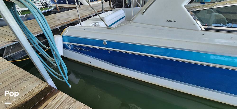 Slide: The Image of Formula 330 SS 2007 - 15372906