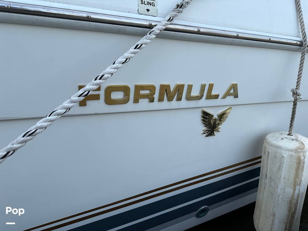 Slide: The Image of Formula Badge - 14042268