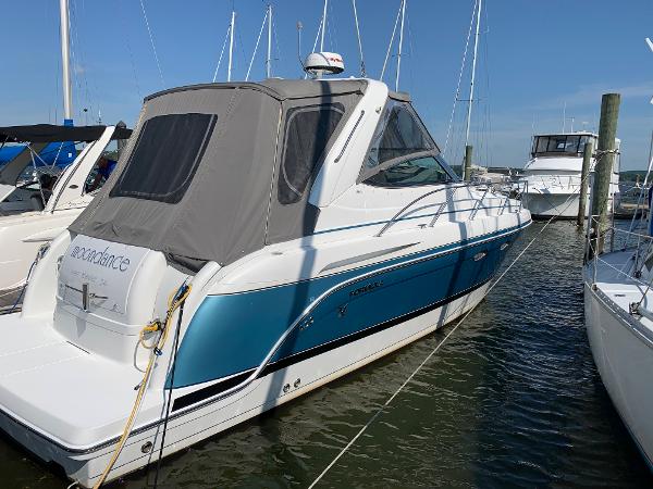 Slide: The Image of 2005 Formula 34 PC yacht docked at marina. - 30