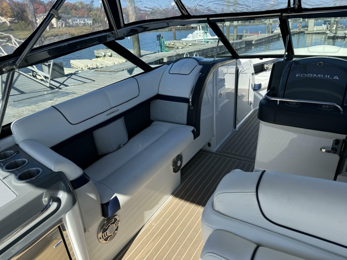 Slide: The Image of Formula 350 Crossover Bowrider 2014 - 4999068
