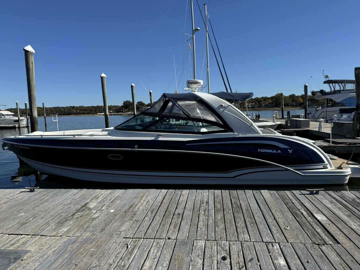 Slide: The Image of Formula 350 Crossover Bowrider 2014 - 4999061
