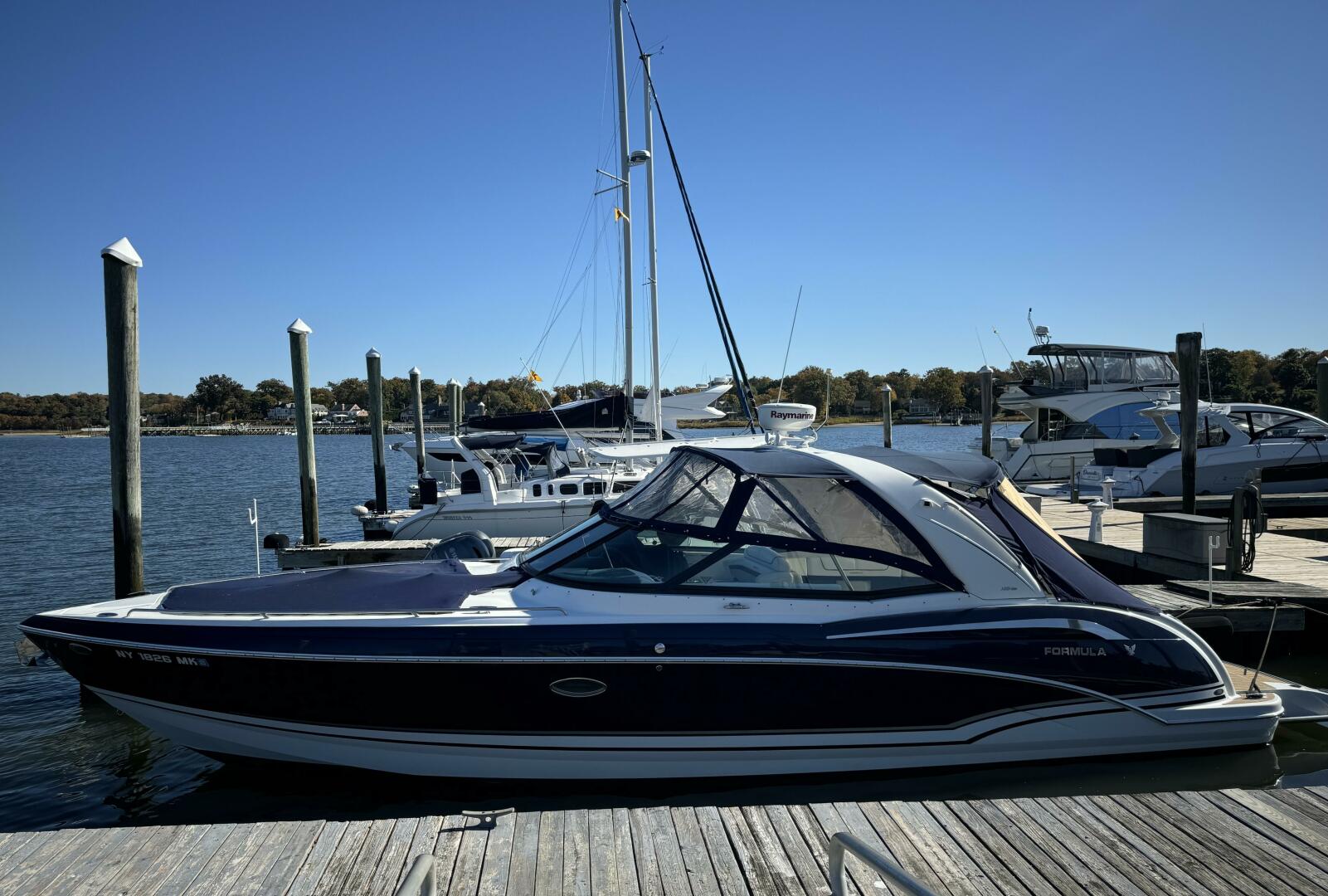 Slide: The Image of Formula 350 Crossover Bowrider 2014 - 4999044