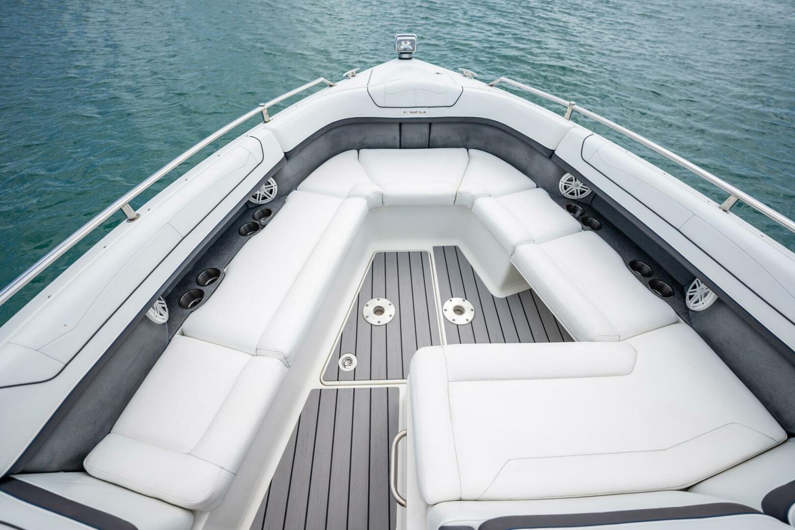 Slide: The Image of Formula 350 Crossover Bowrider OB 2019 - 5200211