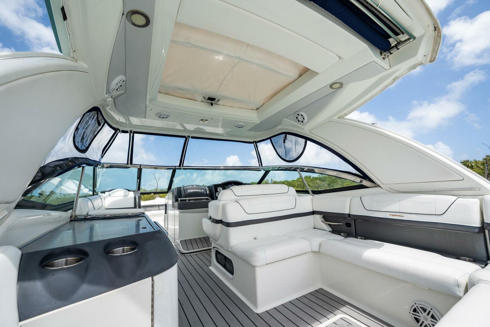 Slide: The Image of Formula 350 Crossover Bowrider OB 2019 - 5200252