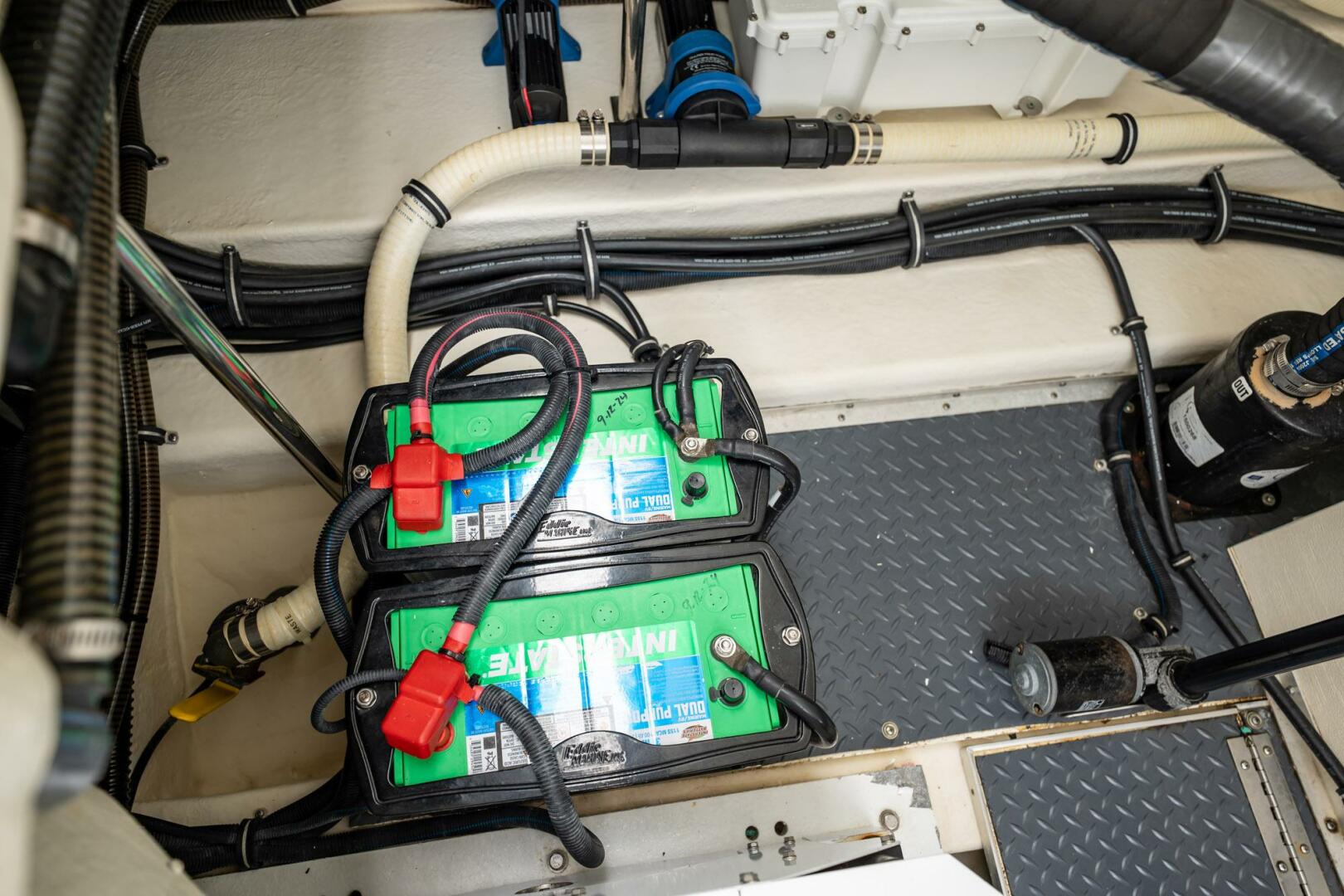 Slide: The Image of Formula 350 Crossover Bowrider OB 2019 - 5200259