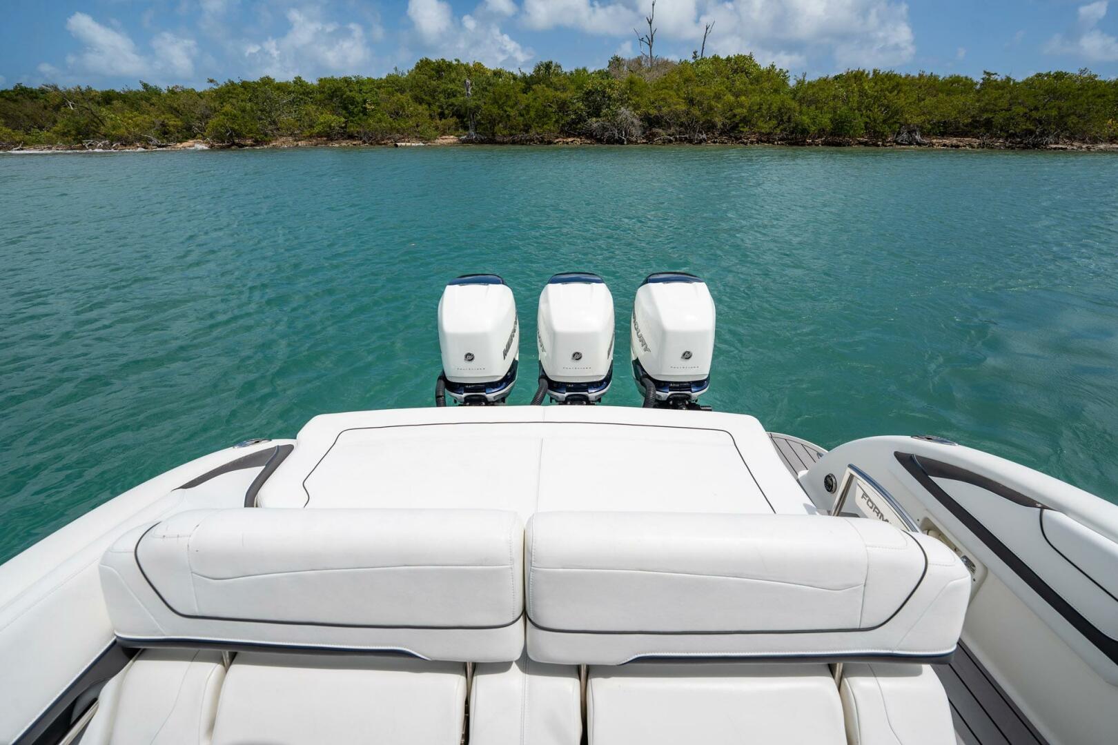 Slide: The Image of Formula 350 Crossover Bowrider OB 2019 - 5200267