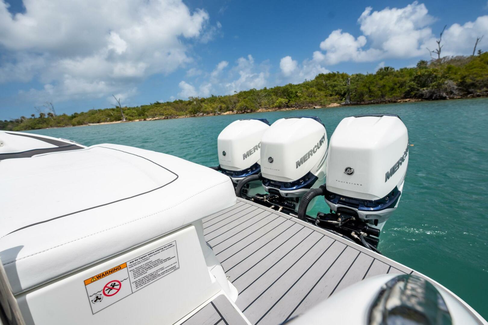 Slide: The Image of Formula 350 Crossover Bowrider OB 2019 - 5200271