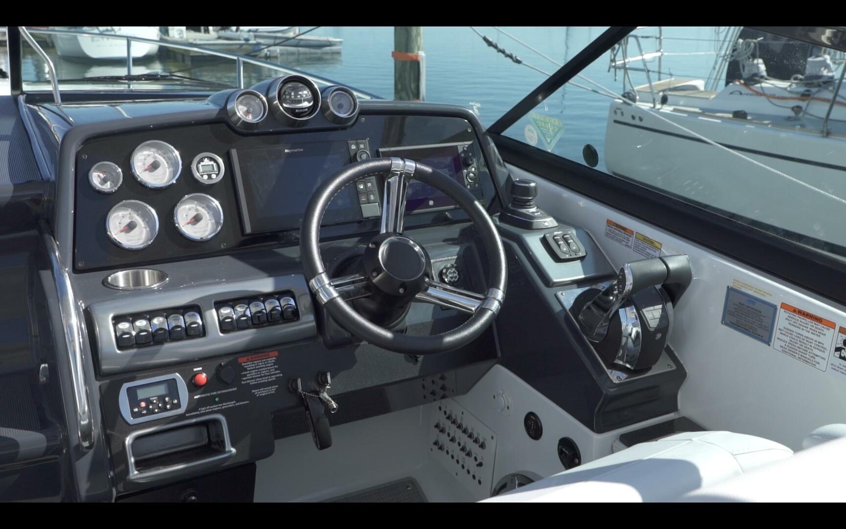 Slide: The Image of Formula 350 SS 2020 - 5098831