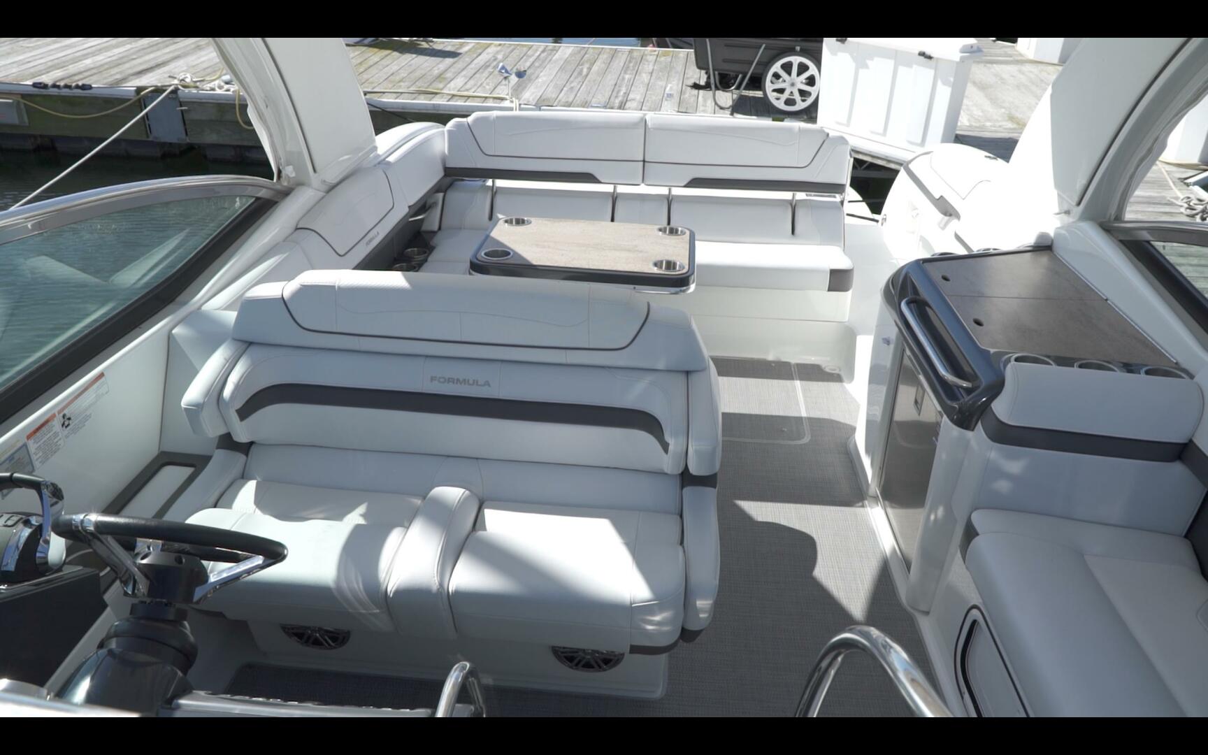 Slide: The Image of Formula 350 SS 2020 - 5098865