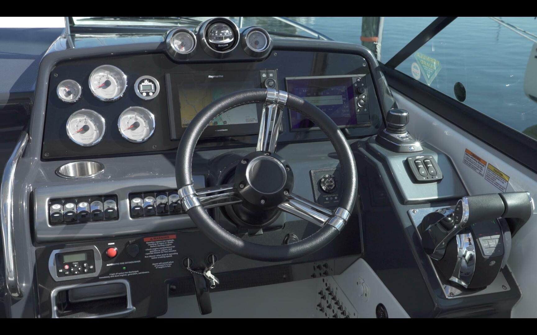 Slide: The Image of Formula 350 SS 2020 - 5098838