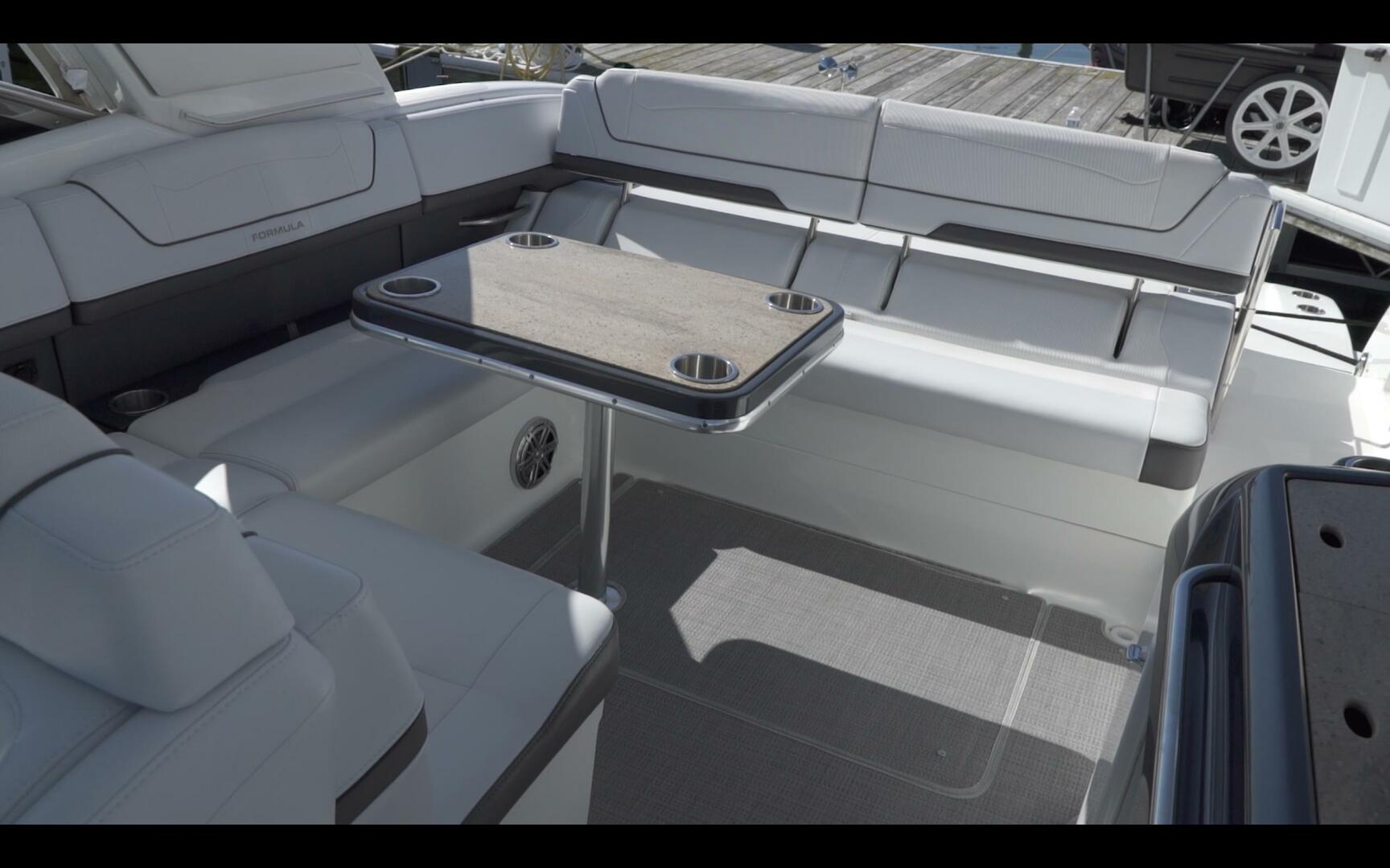 Slide: The Image of Formula 350 SS 2020 - 5098841