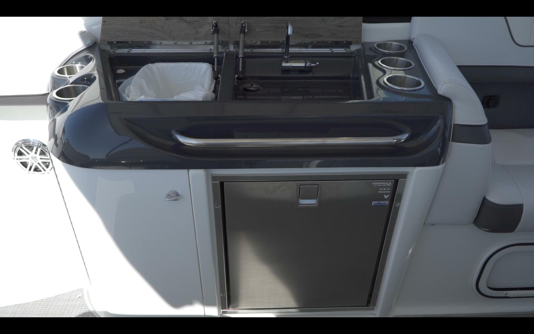 Slide: The Image of Formula 350 SS 2020 - 5098859