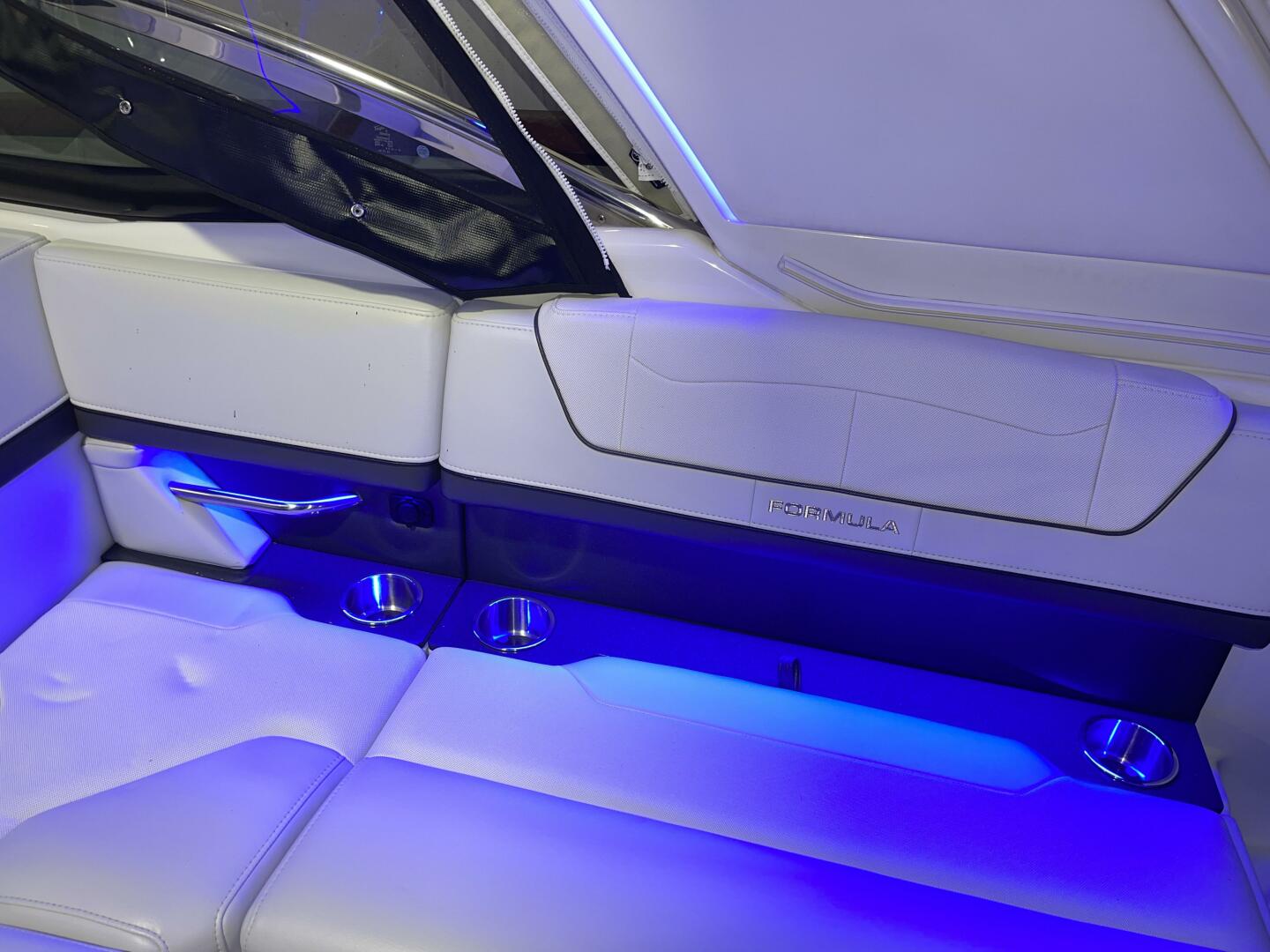 Slide: The Image of Formula 350 SS 2020 - 5098891