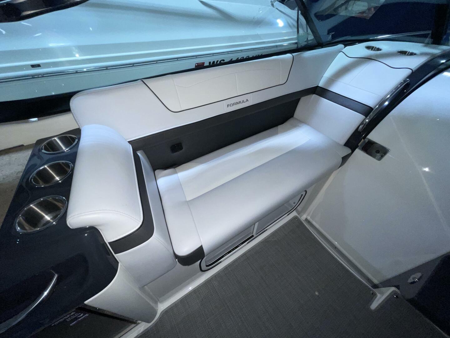 Slide: The Image of Formula 350 SS 2020 - 5098892