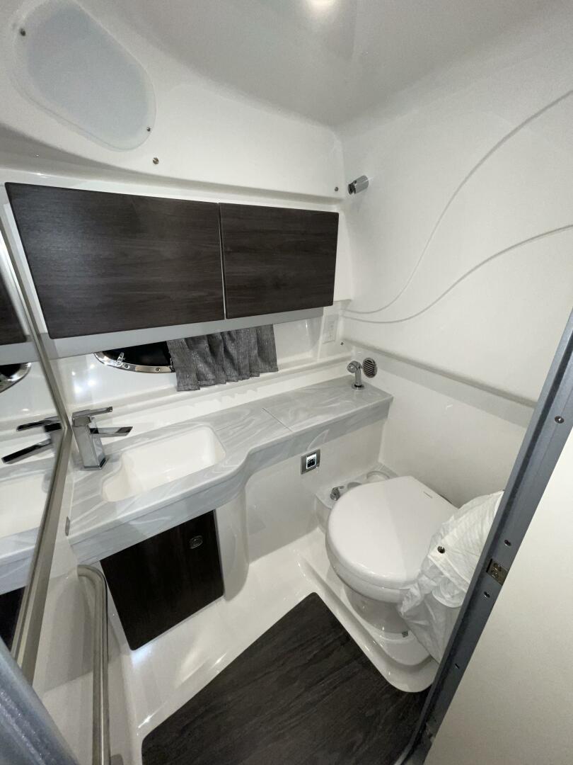 Slide: The Image of Formula 350 SS 2020 - 5098897