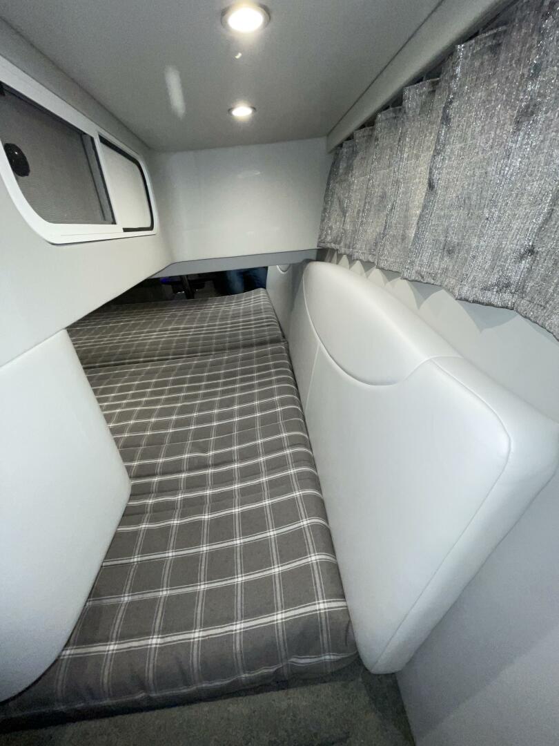 Slide: The Image of Formula 350 SS 2020 - 5098903